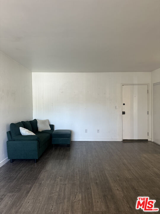 Building Photo - 18530 Hatteras St