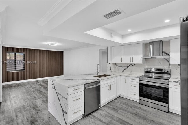 Building Photo - 17532 NW 61st Ct N