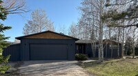 Building Photo - Lease Pending - Victor 3 Bedroom 2 Bath with Large Yard and Garage- Unfurnished