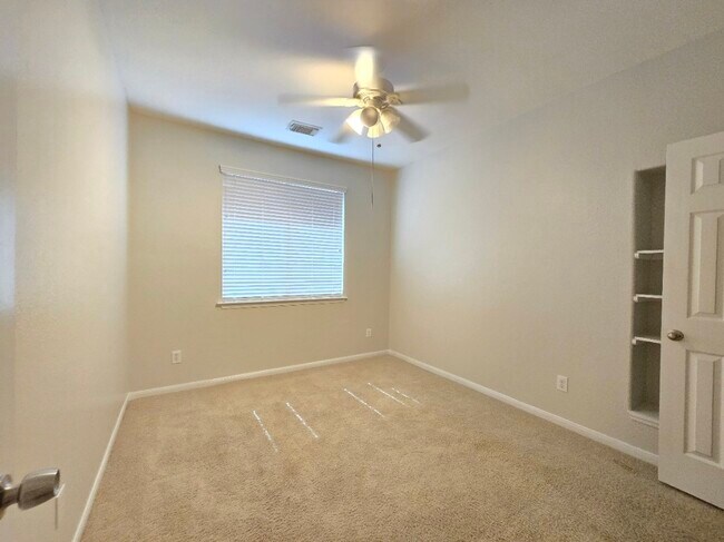 Building Photo - 18631 Mosshill Estates Ln