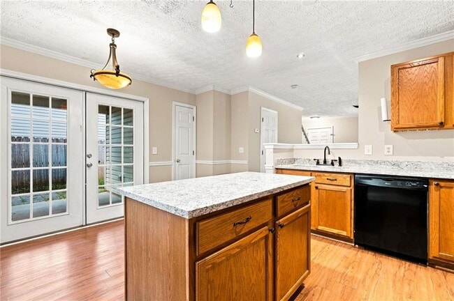 Building Photo - 225 Osmanthus Way