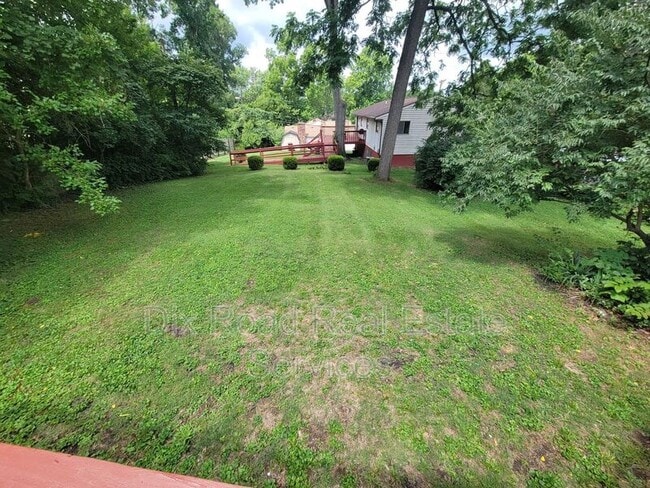 Building Photo - 1618 Dix Rd
