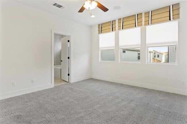 Building Photo - 9109 Moonstone Dr