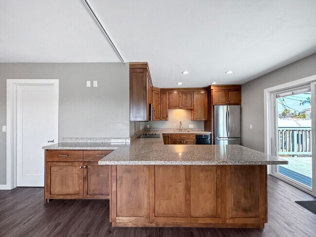 Building Photo - Stunning 1BA Studio in North Park w/ Priva...