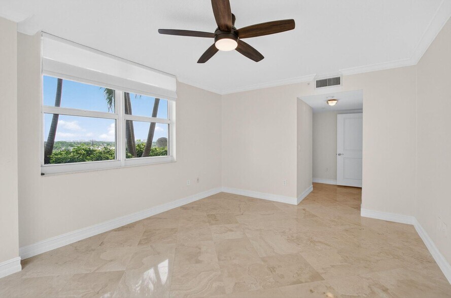 Building Photo - 99 SE Mizner Blvd