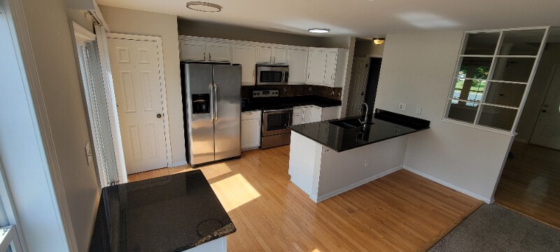 Building Photo - 265 S Ember Dr