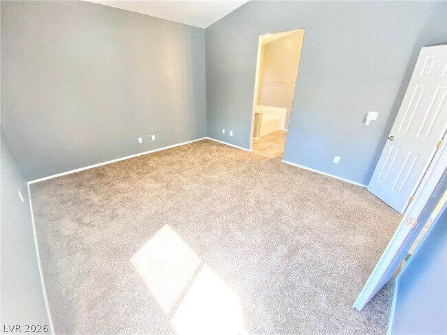 Building Photo - 8221 Jo Marcy Dr