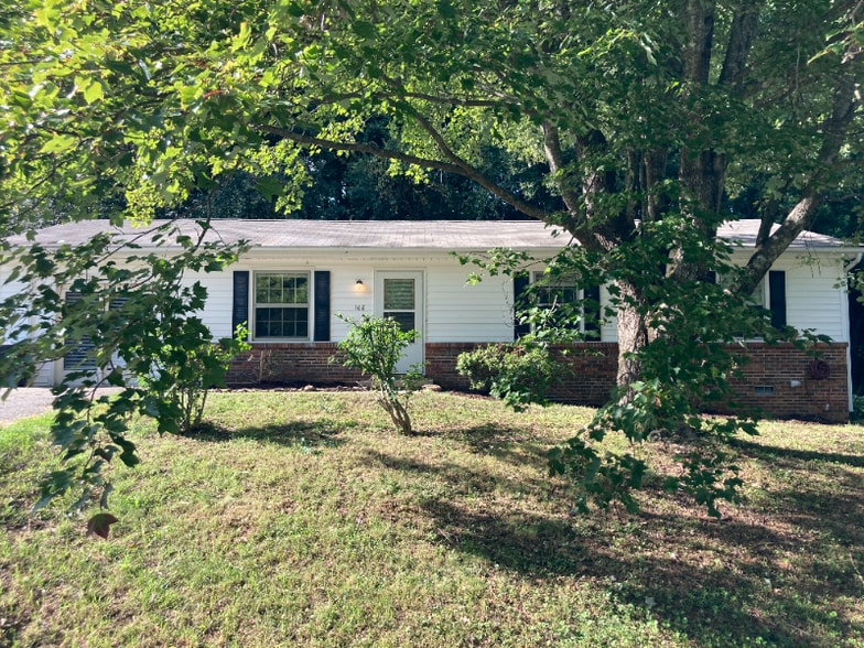 Primary Photo - 168 Lomax St