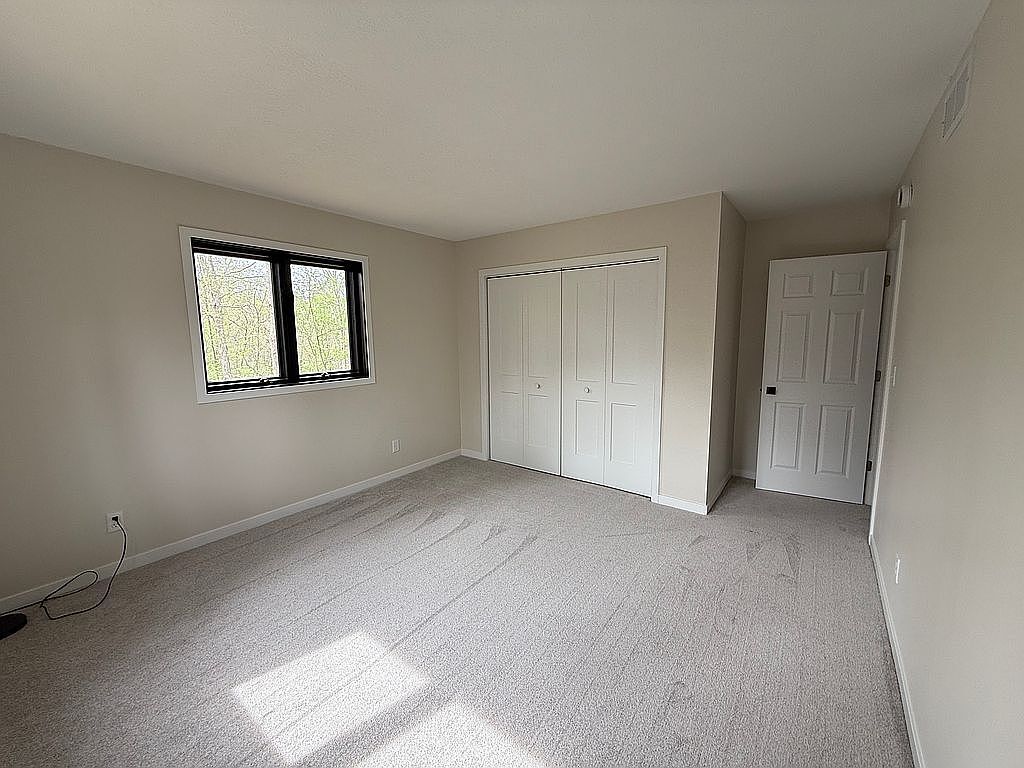 Building Photo - 5535 Chris Dr