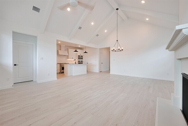 Building Photo - 2627 Clapbread Ln