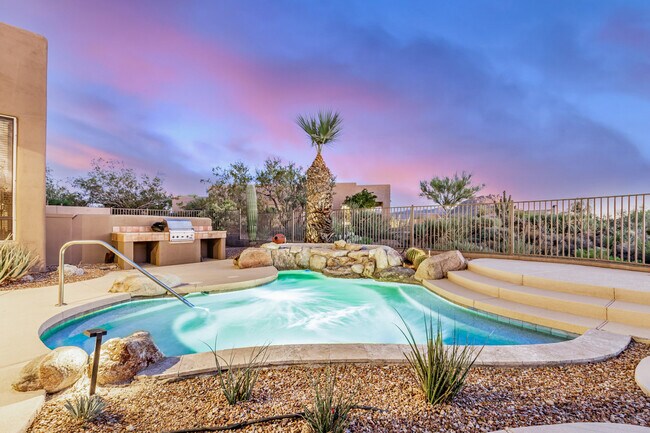 Building Photo - 10837 E Running Deer Trail