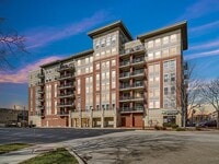 Building Photo - 656 Pearson St