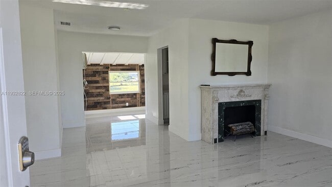 Building Photo - 22335 Montrose Ave