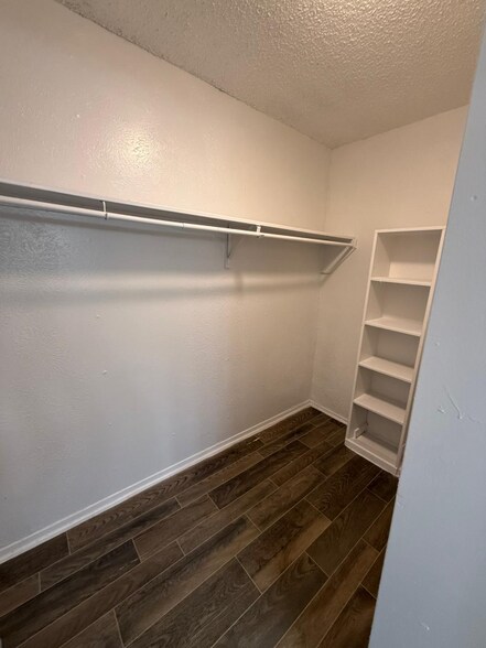 Building Photo - 3203 W Walnut Hill Ln