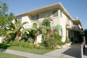 Building Photo - 1646 Livonia Ave