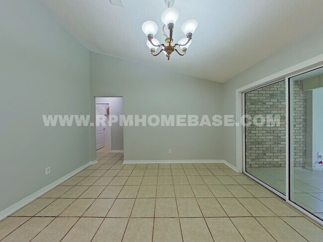 Building Photo - 5103 Terra Lake Cir