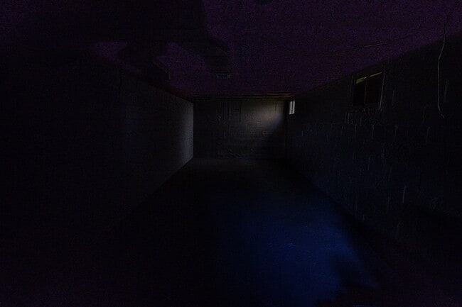 Building Photo - Spacious and Beautidul Four Bedroom Home!