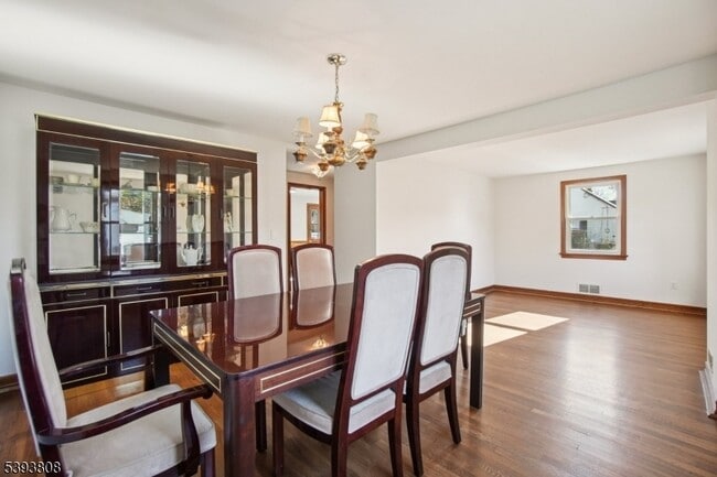 Building Photo - 1792 Mountain Ave