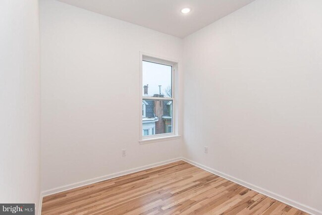 Building Photo - 315 N Preston St