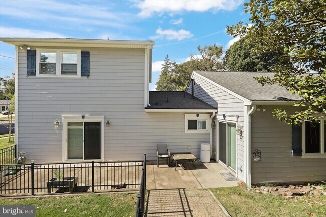 Building Photo - 5202 Garner St