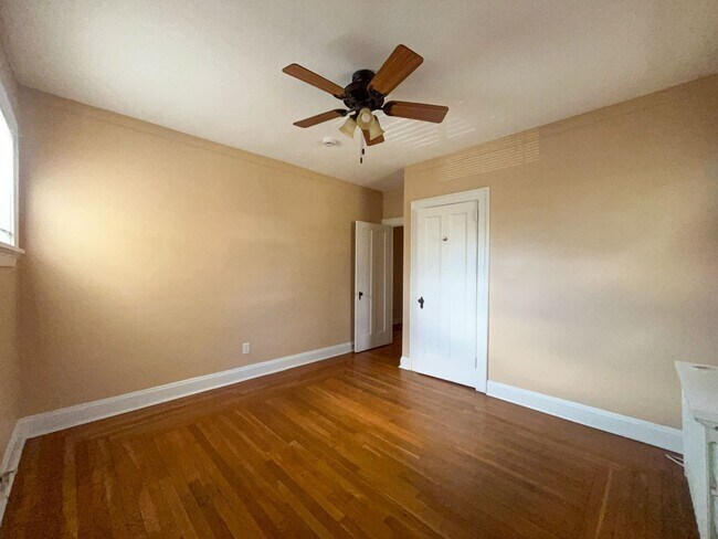 Building Photo - 6338 Hamilton Ave