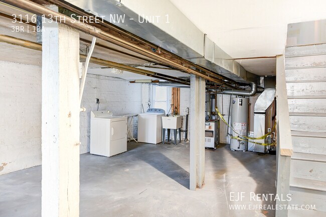 Building Photo - 3116 13th St NW