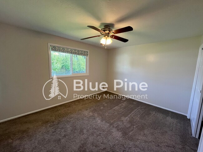 Building Photo - 2409 Briarcliff Ave