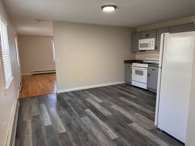 Building Photo - 177 West St