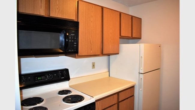 Building Photo - Northcrest Apartments