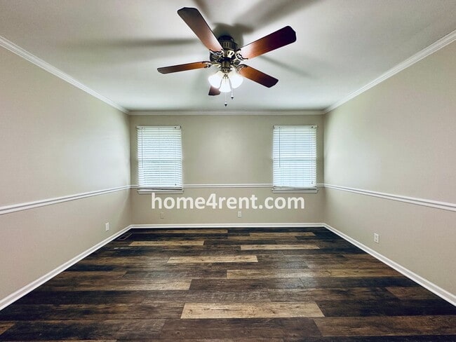Building Photo - Wonderful Three Bedroom Olathe Home in a Q...