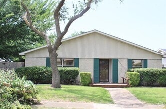 Building Photo - 3005 Ravine Trail