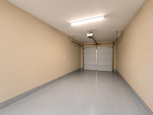 Building Photo - 3504 Speedway