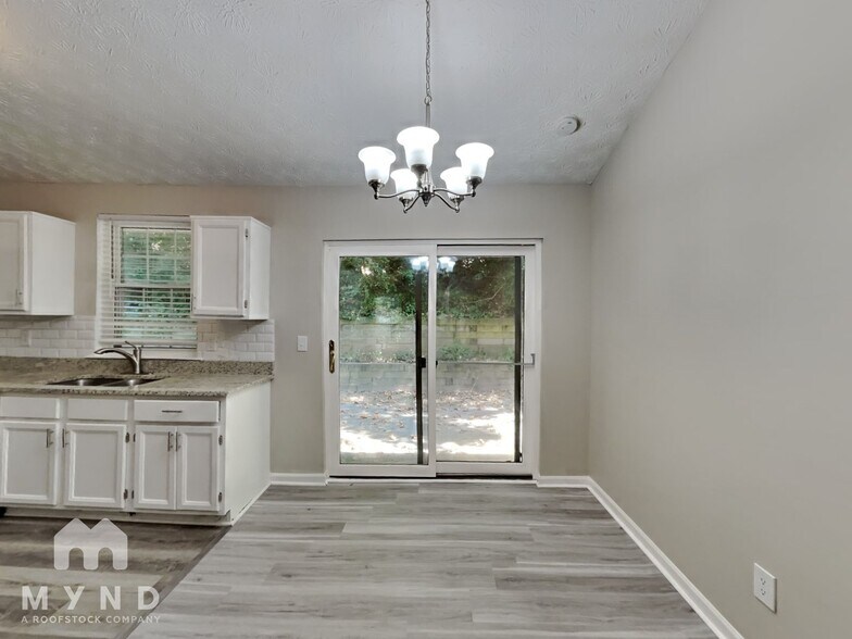 Building Photo - 264 Fennel Wy SW