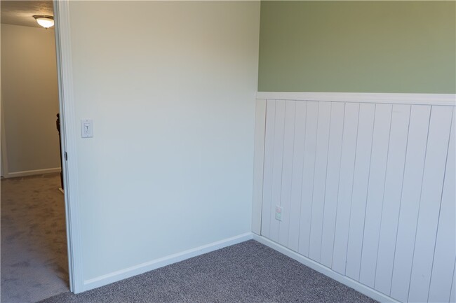 Building Photo - 217 Wycliff Dr