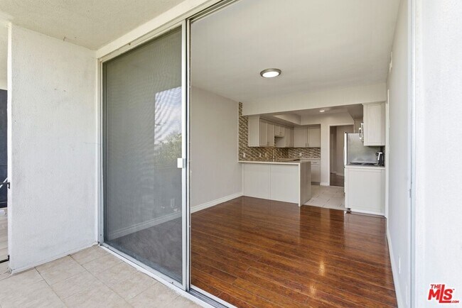 Building Photo - 1230 Princeton St