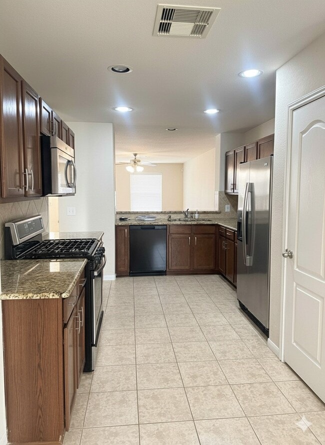 Building Photo - 2737 Sandberry Dr