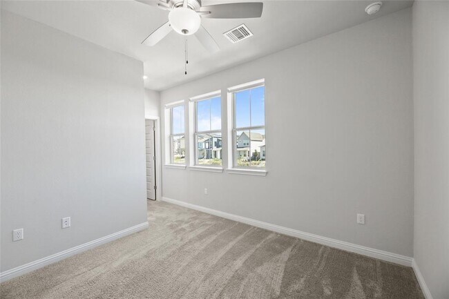 Building Photo - 8302 Mandela Bend