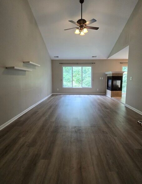 Building Photo - 14262 Shadywood Dr