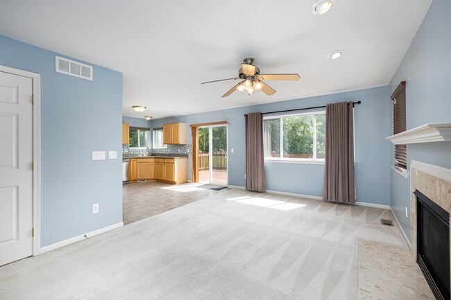 Building Photo - 8312 N Warwick Ct