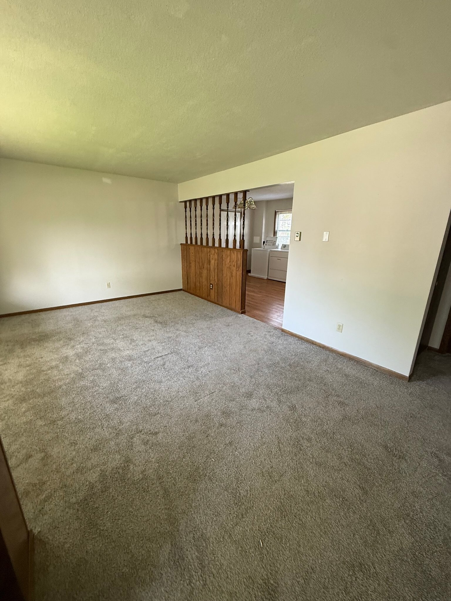 Building Photo - 602 2nd Ave S