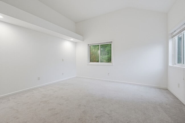 Building Photo - 3103 Maple Brook Rd