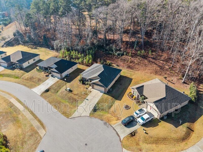 Building Photo - 75 Rolling Waters Ct