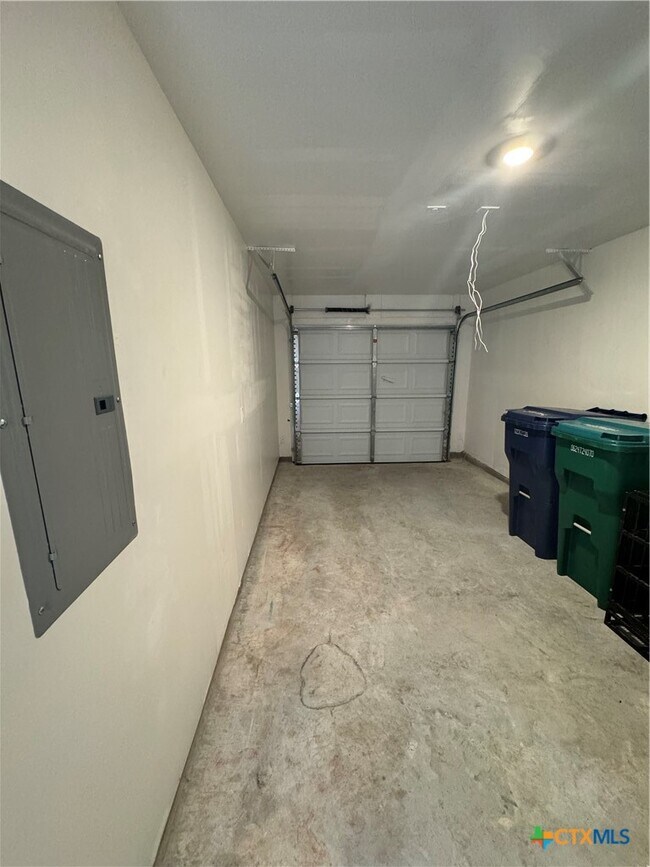 Building Photo - 1274 Lehmann Dr