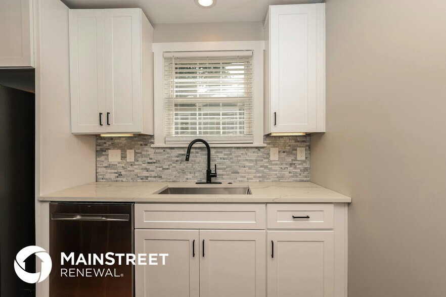 Building Photo - 1523 Dugger Dr