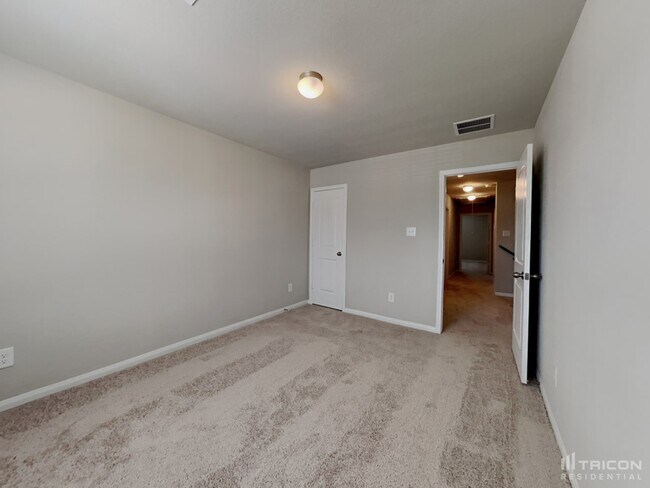 Building Photo - 3465 Wooded Ln