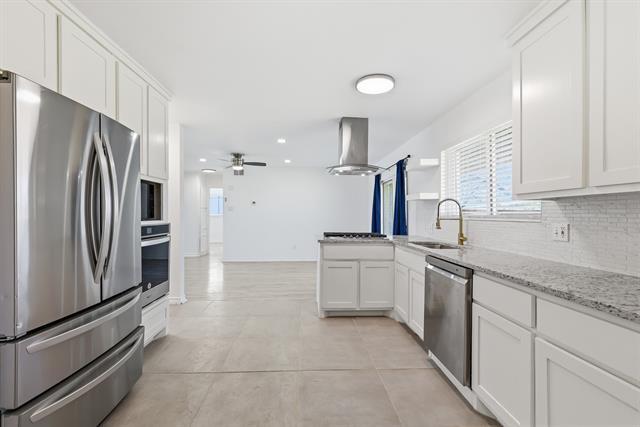 Building Photo - 864 Rainbow Trail