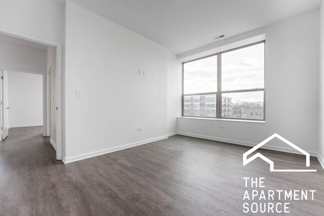 Building Photo - MASSIVE Loft-style condo-quality 3 Bed/2 ba IN UNIT LAUNDRY