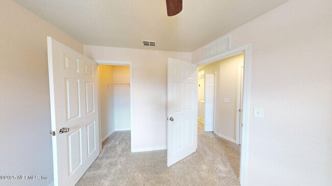 Building Photo - 13950 Berryview Rd