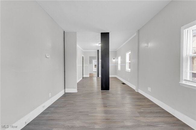 Building Photo - 14917 Darwin Ave