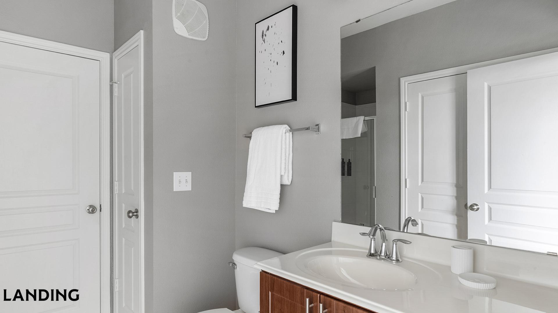 Building Photo - 15777 Quorum Dr